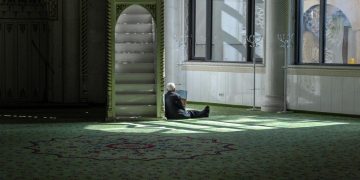 Mengapa Al-Matsurat Wajib Jadi Amalan Harianmu? Ini Deretan Manfaatnya