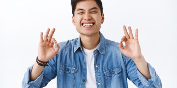 Senyum Manismu di Hadapan Saudaramu adalah Ibadah