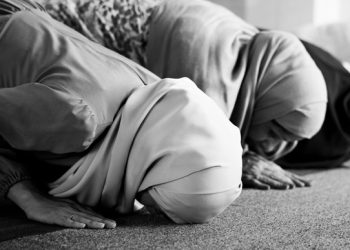 Ternyata Bukan sampai Sebelum Subuh! Kapankah Seharusnya Batas Waktu dari Sholat Isya?