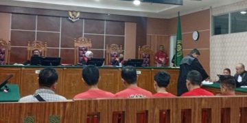 Tajam ke Bawah, Tumpul ke Atas