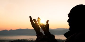 Jangan Menilai Seseorang dari Luarnya Saja !