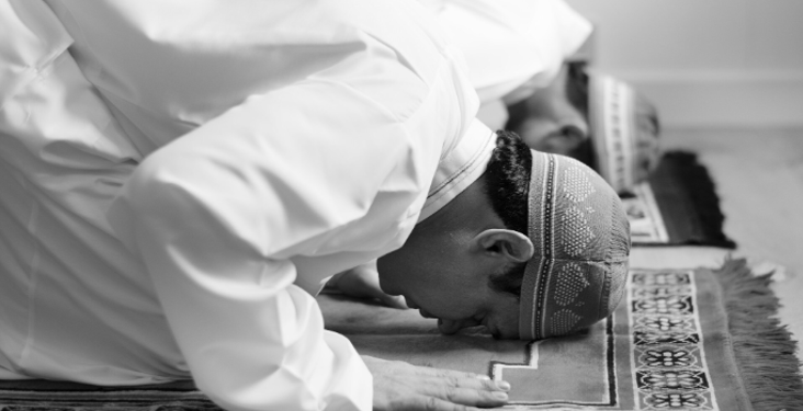 Masih Jarang Shalat Rawatib? Coba Lihat Hikmah Dibaliknya!