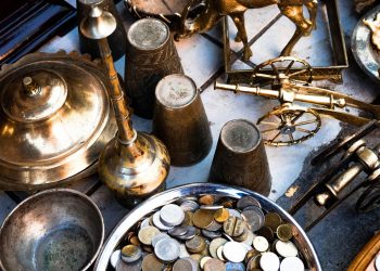 Barang Tergeletak, Tak Tau Siapa Pemilikinya. Bolehkah Kita Manfaatkan?