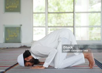 Jangan Langsung Duduk! Ada Sunnah Istimewa Saat Memasuki Masjid
