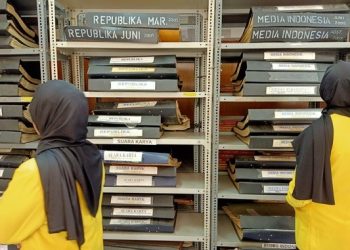 Labirin Memori: Mengurai Benang Kusut Historiografi Tragedi 1965