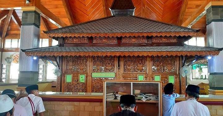 Syekh Maulana Ishaq : Ulama Pengembara yang Berperan dalam Islamisasi Jawa Timur