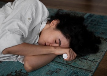 Apakah Tidur Membatalkan Wudhu? Coba Pahami Tinjauan Sampai Mana Batasannya!
