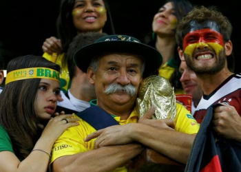 Samba, Ginga, dan Lima Mahkota : DNA Sepakbola Brazil yang Mengguncang Dunia